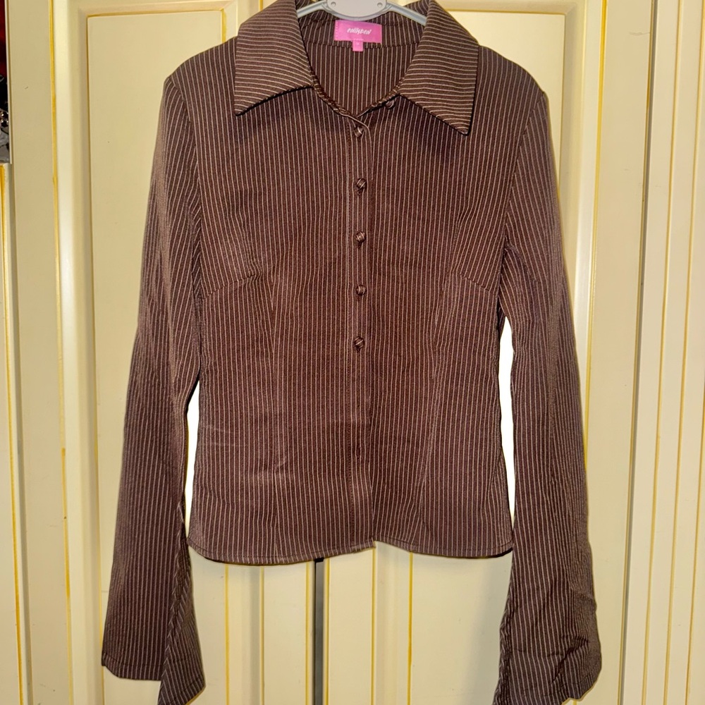 Edikted Brown Ribbed Button-Front Shirt with Point Collar